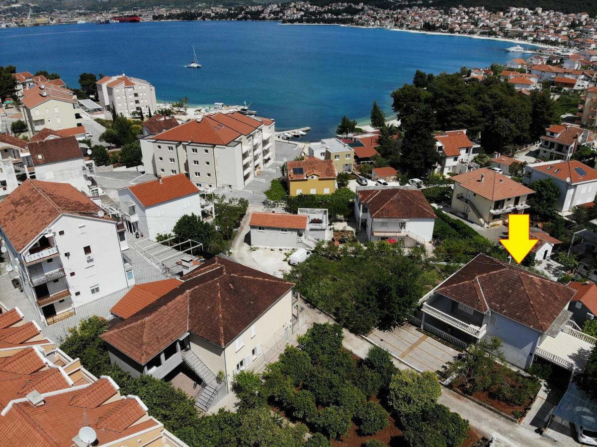 Flora Apartment Trogir Exterior photo