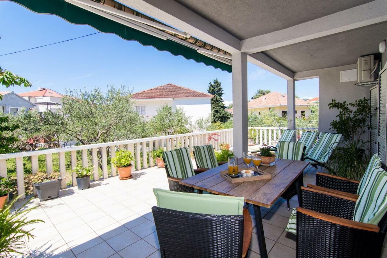 Flora Apartment Trogir Exterior photo