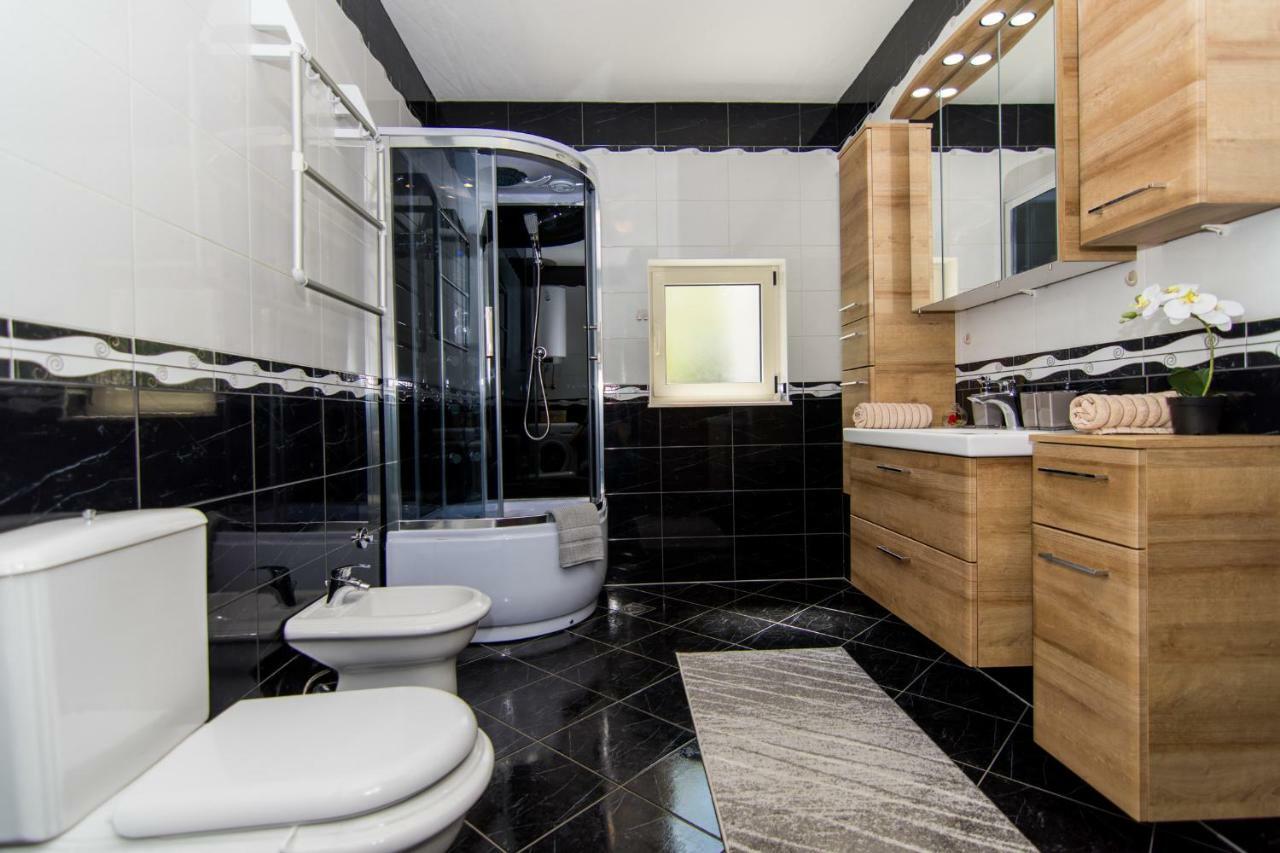 Flora Apartment Trogir Exterior photo